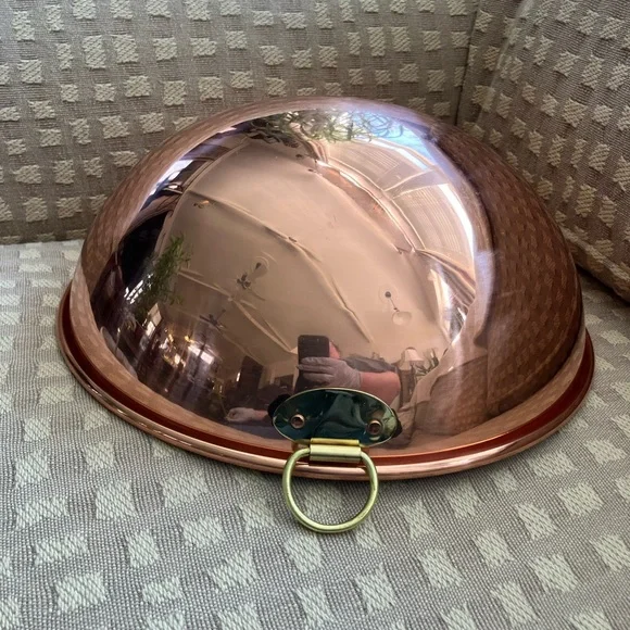 Round bottom Copper Mixing Bowl with brass ring. 11” inches across - Picture 8 of 12